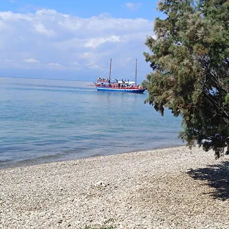 Front House Skála Kallirákhis