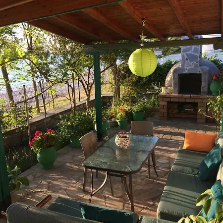 Front Beach House *