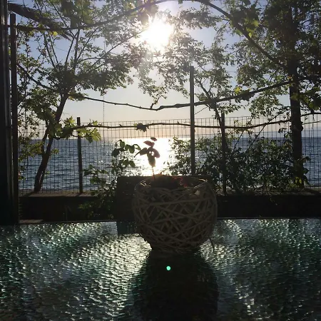 Casa vacanze Front House
