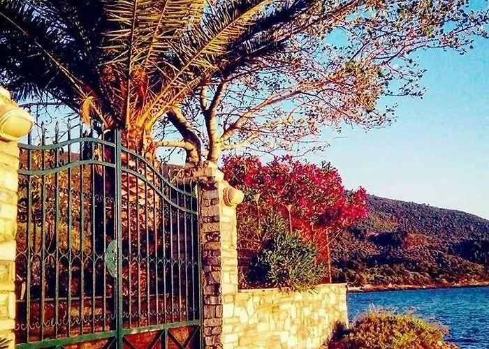 Front House *